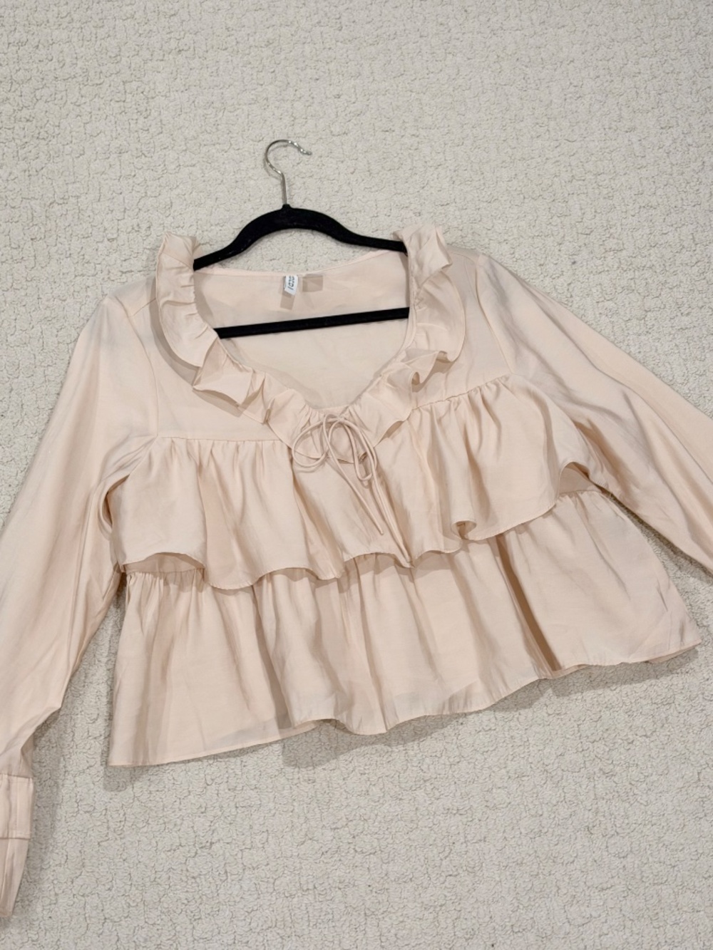 H&M Ruffle Blouse Size Medium - Picture 3 of 5